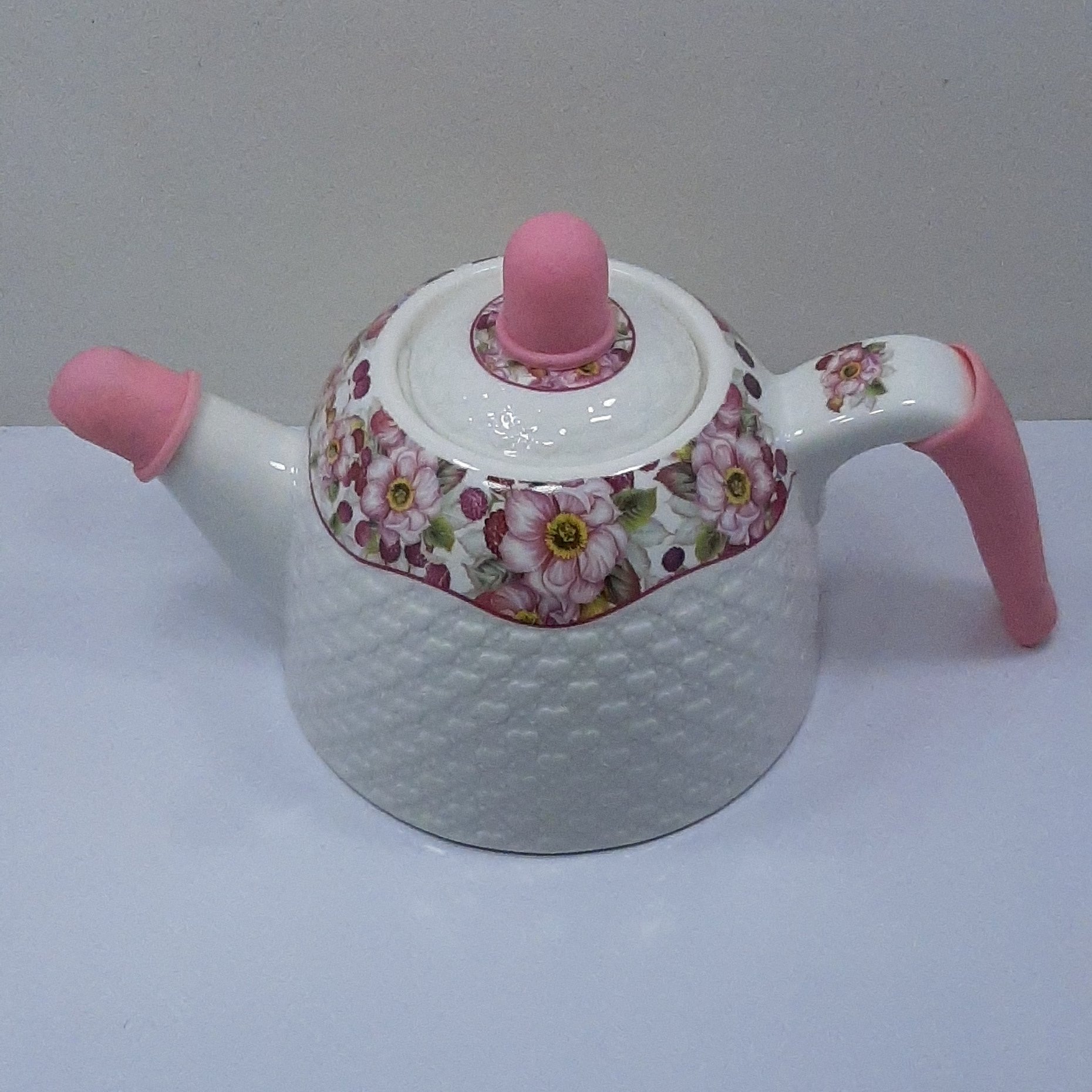 قوری چینی گلگلی