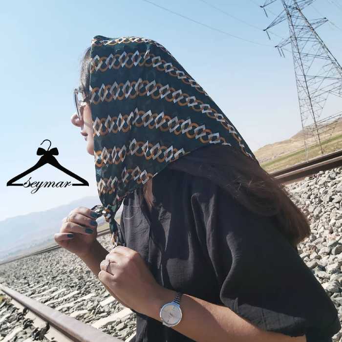 بی بی اسکارف دارای سایز 70 در 70 ، کیفیت عالی