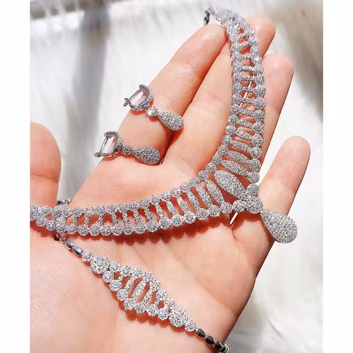 سرویس نقره عیار925 روکش طلا رنگ ثابت و مجلسی جواهری برند معتبر GTA