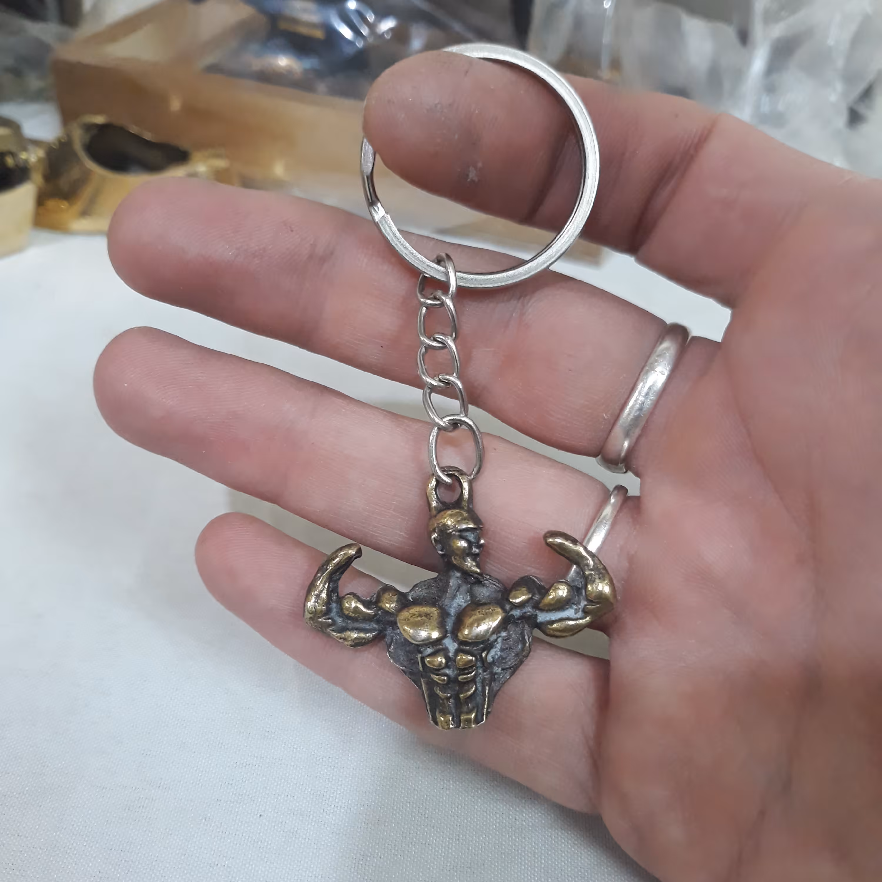 جاکلیدی جاسوئیچی سرکلیدی فلزی بدنساز خارجی با جزئیات عالی