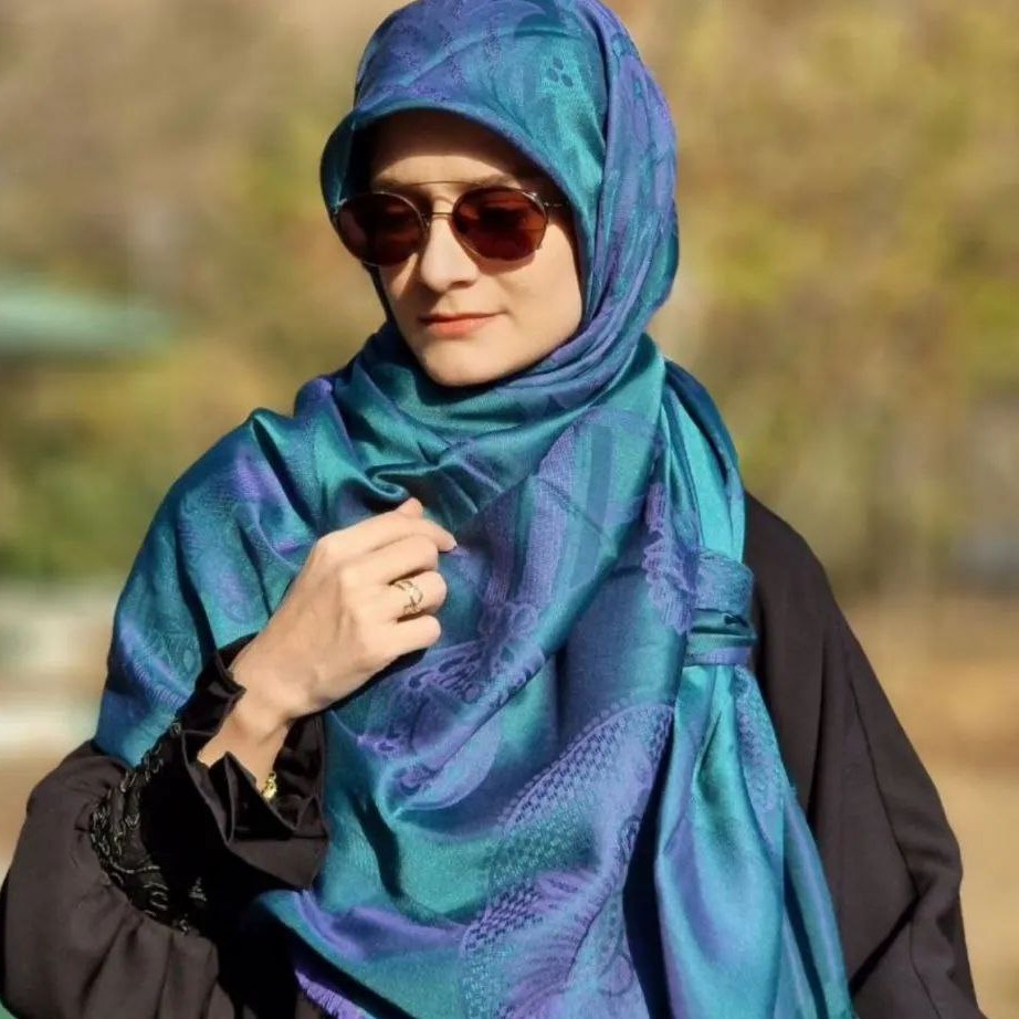 روسری نخ ژاکارد ریشه سوزنی سایز140