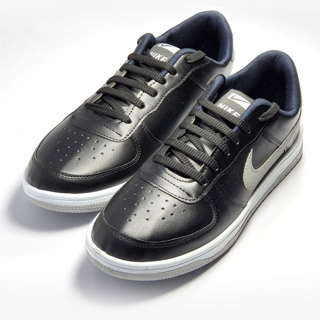 کتونی مردانه نایک Nike air نایک سبک آیر بسیار شیک و با دوام بالا