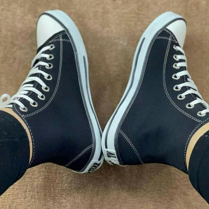 کفش آلستار ساق دار