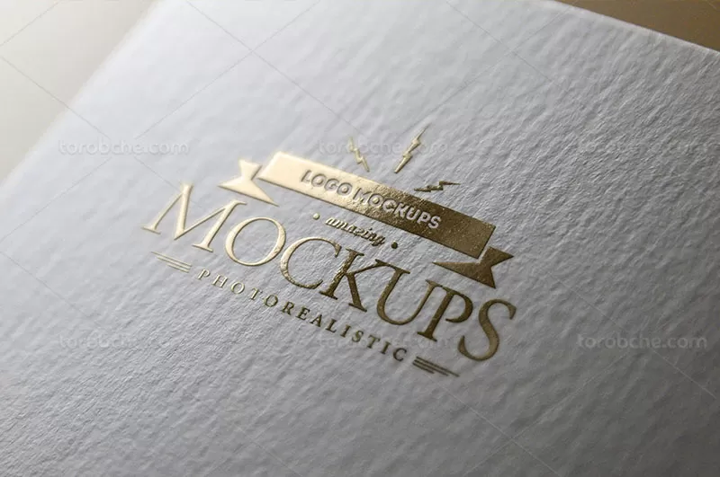 موکاپ لایه باز لوگو طلایی | گرافیک با طعم تربچه