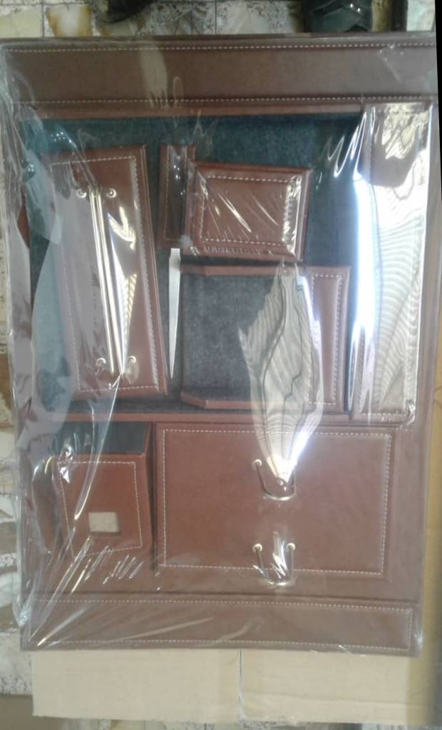 ست رومیزی نه تیکه چوبی