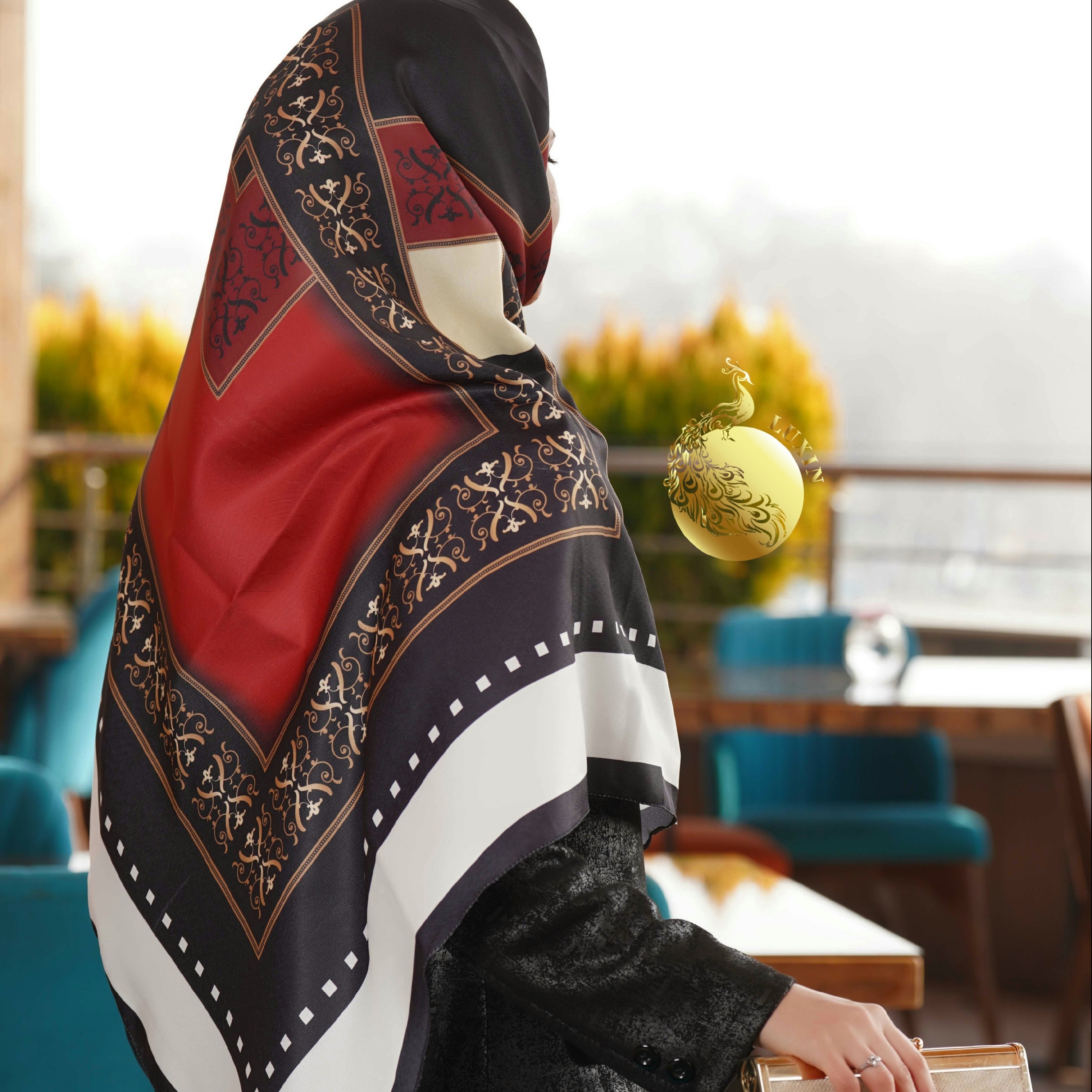 روسری مسکی قرمز مربعی