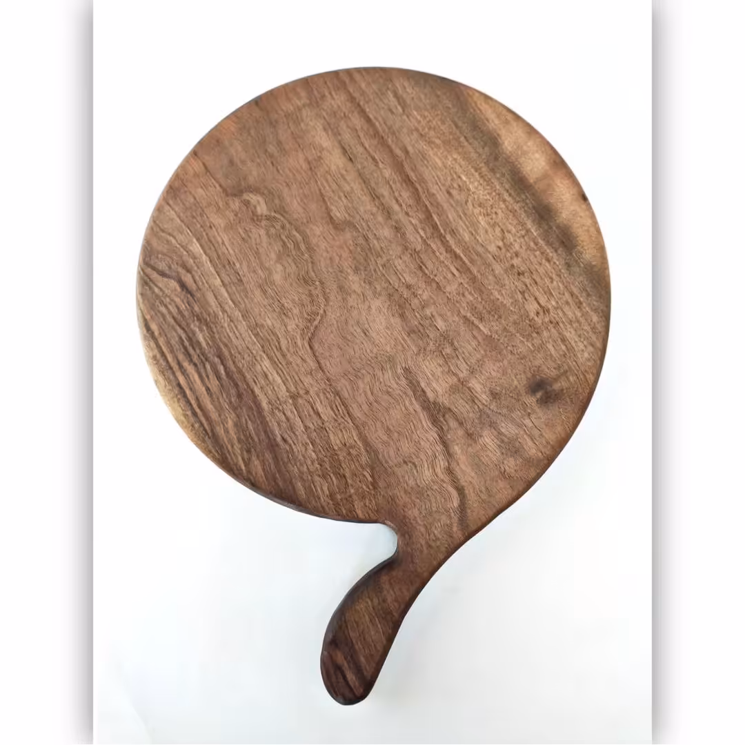 تخته سرو،تخته کار،  ساخته شده از چوب طبیعی گردو 
ابعاد 26x33cm
پوشش روغن گیاهی 
قابل سفارش در ابعاد و طرح دلخواه 