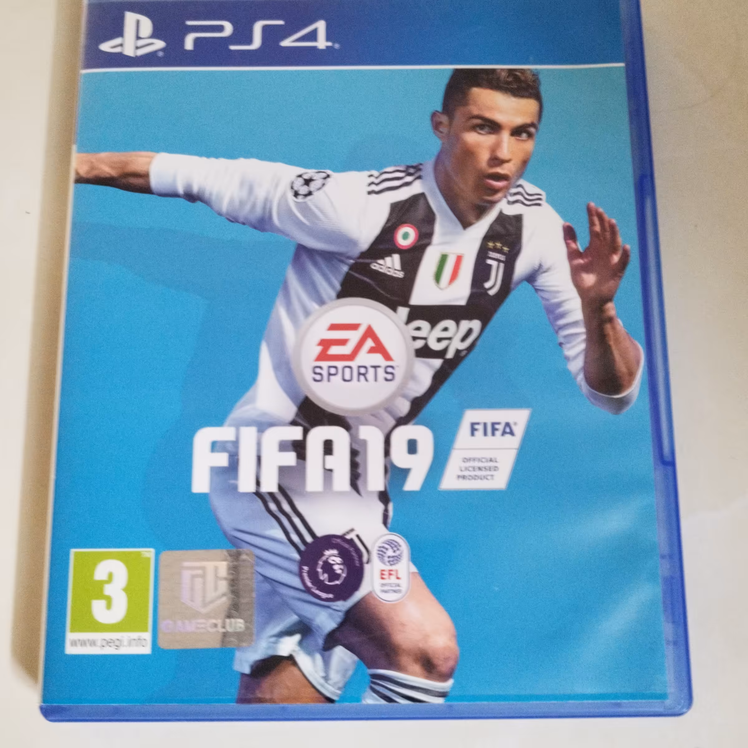 بازی فیفا 19 برای ps4