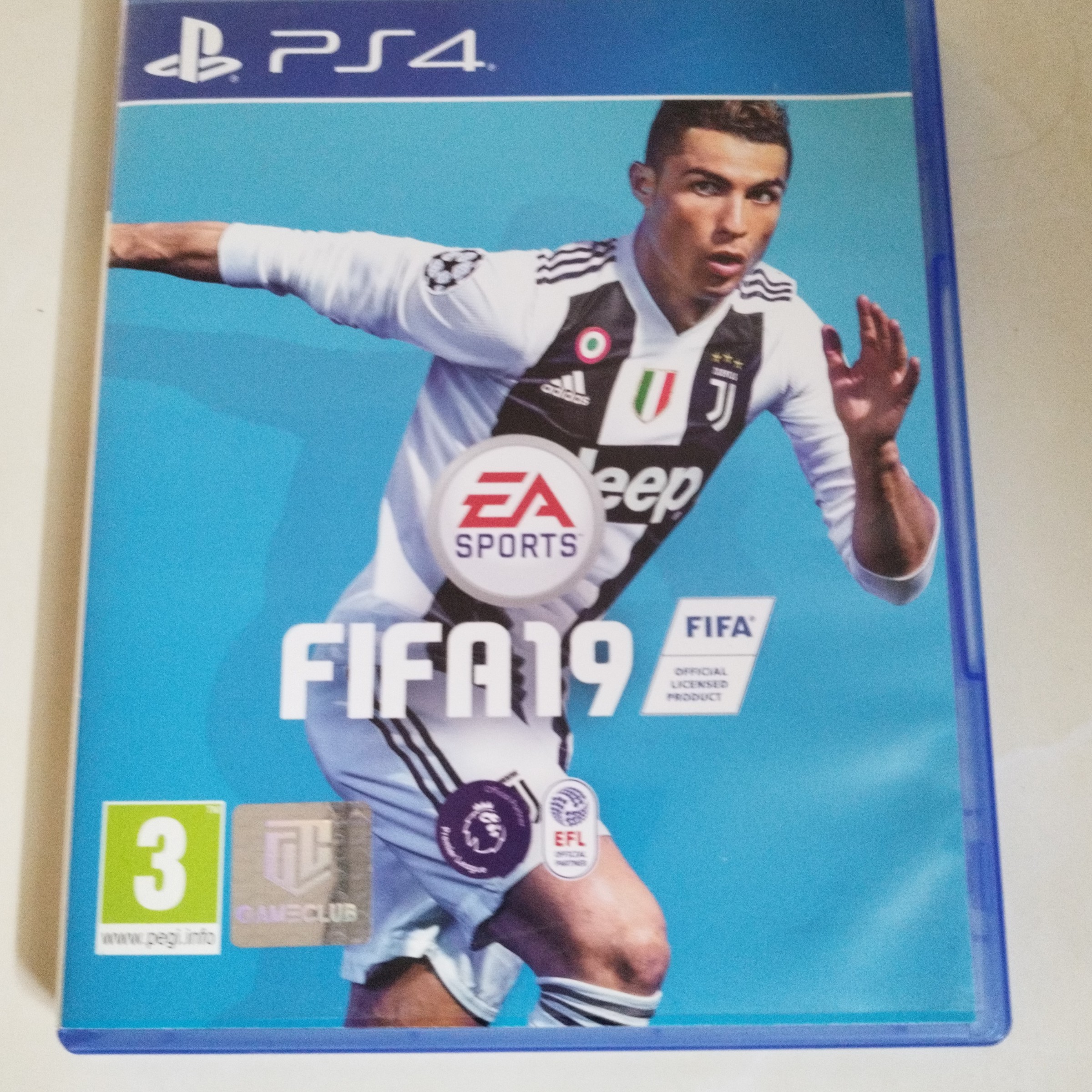 بازی فیفا 19 برای ps4