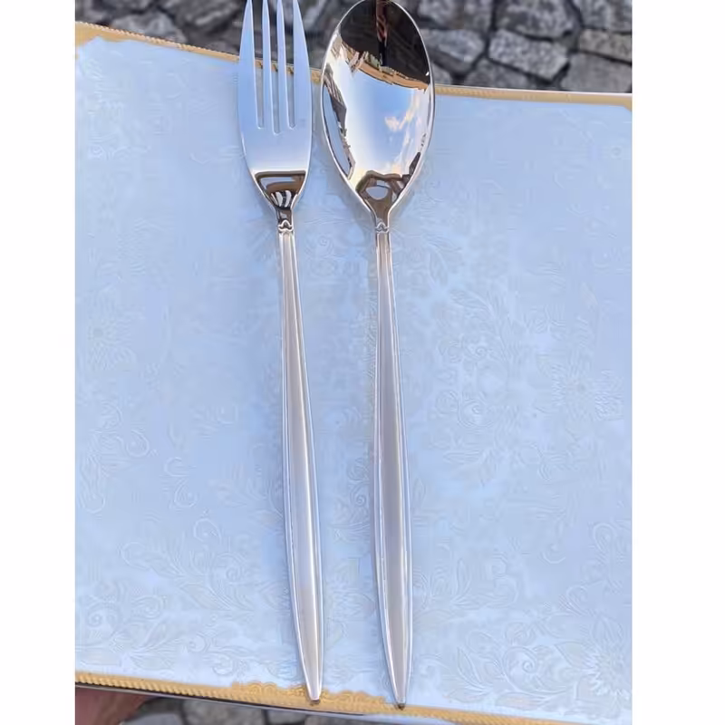 سرویس قاشق چنگال یونیک دهانه اروپایی 24نفره تمام استیل جدید ترین مدل(گل رز)