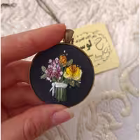 گردنبند گلدوزی با دست گرد لوسی کد 001