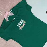 تیشرت مدل گلدوزی vans تنخور شیک و جذاب جنس نخ و پنبه درجه یک 