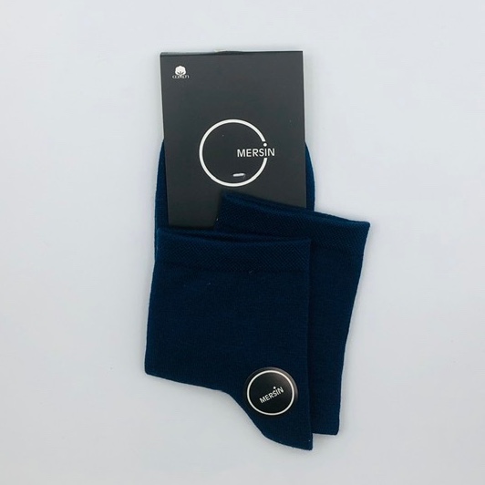 جوراب نیم ساق ساده تک رنگ سرمه ای جنس نخ پنبه
فری سایز(35تا40)
برند مرسین