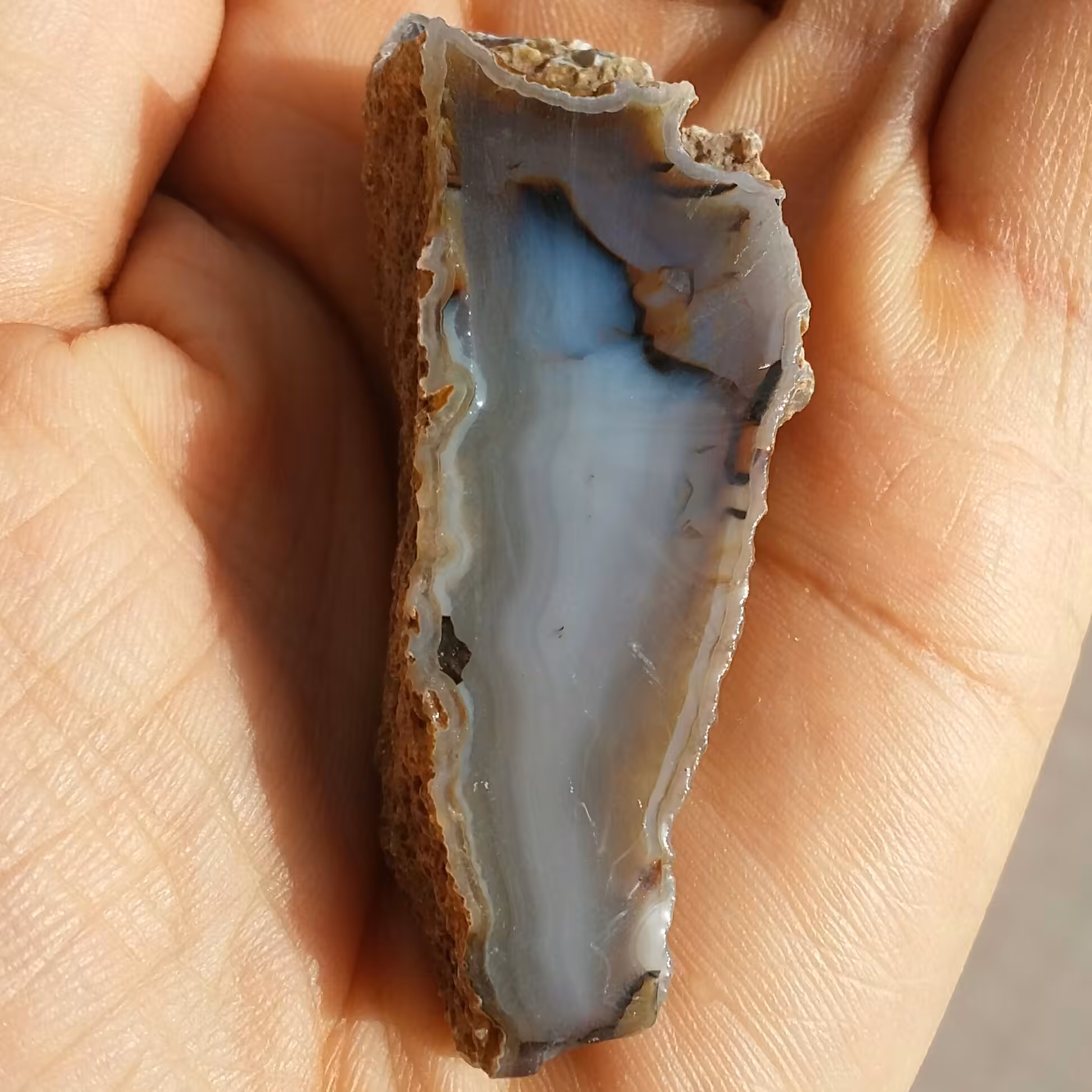 اسلایس سنگ راف عقیق سلیمانی رنگی 3 بعدی محششر زیبا  100 در 100 طبیعی شاهکاار خلقت
تابلو نقاشی طبیعی
