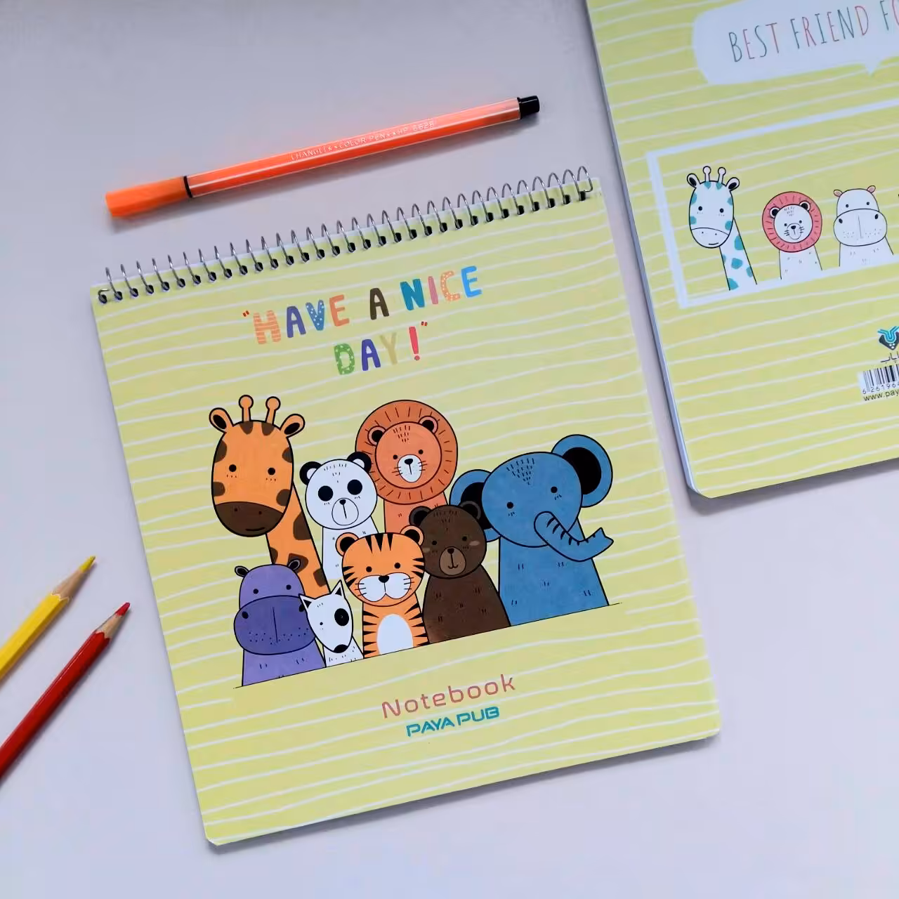 دفتر نقاشی فانتزی 50برگ جلد مقوایی ابعاد19.5x21.5سانت دخترانه پسرانه سیمی حیوانات کیوت شیر زرافه فیل خرس ببر رنگ جلد زرد