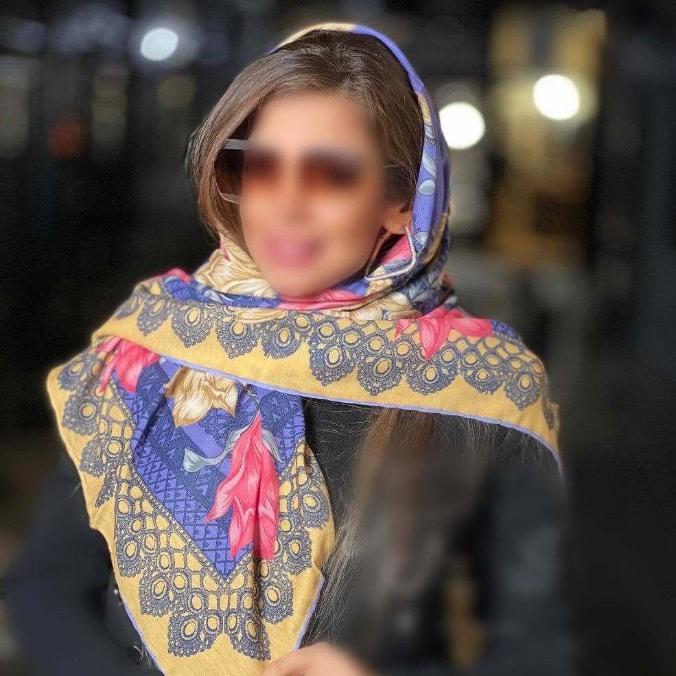 روسری نخی حراج به قیمت عمده به تعداد خیلی محدود با ارسال رایگان
