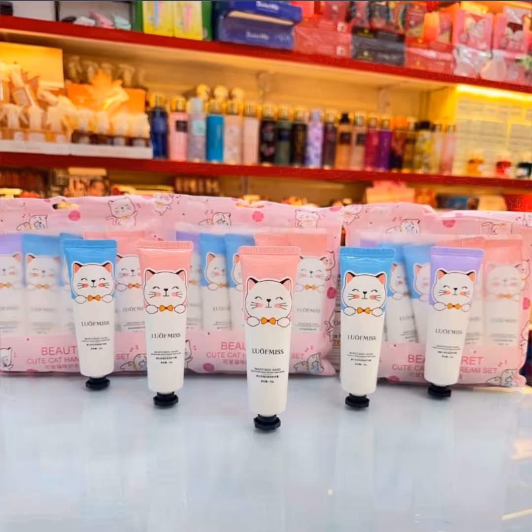 کرم مرطوب کننده طرح گربه