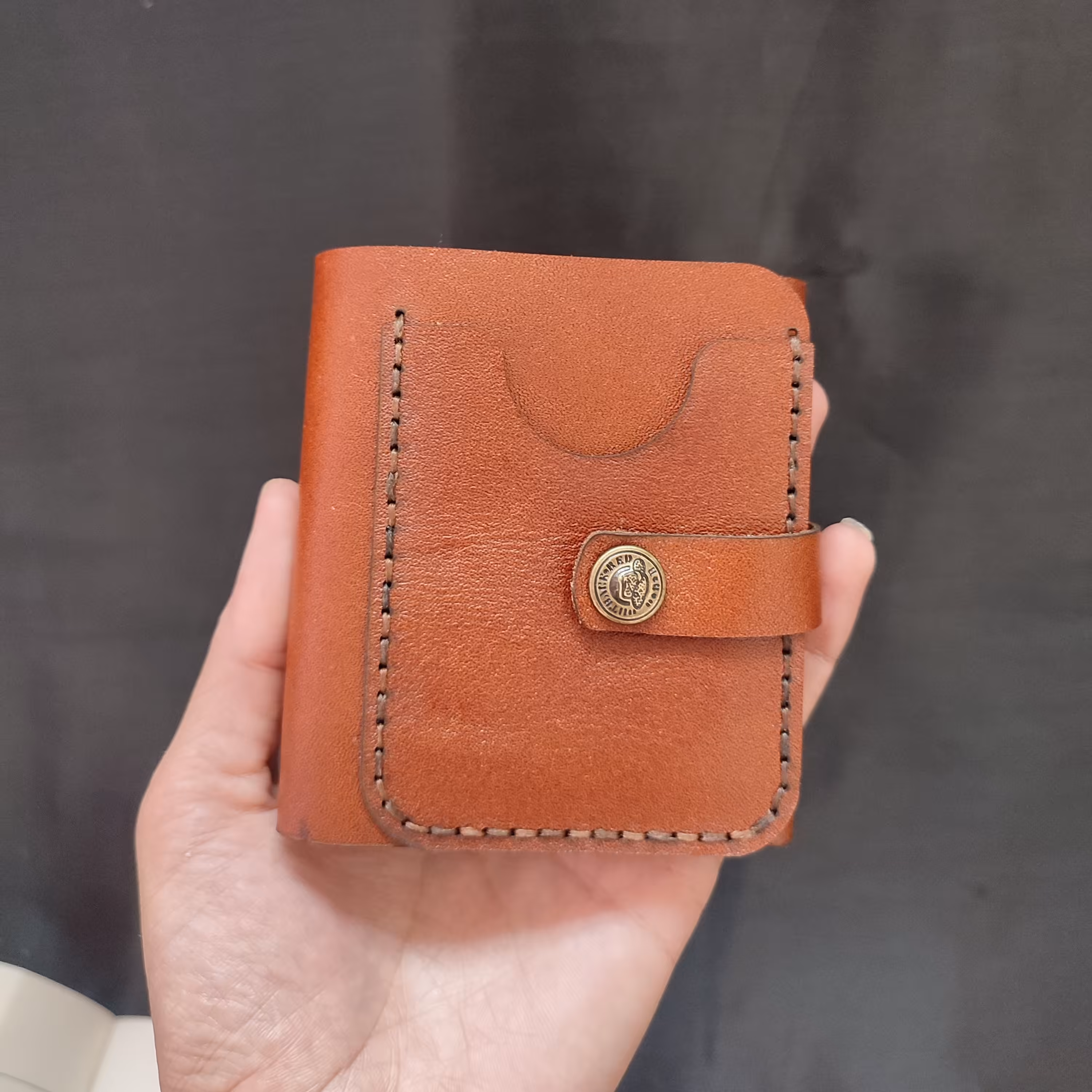 کیف پول جیبی چرم گاوی دست دوز با رنگ دلخواه