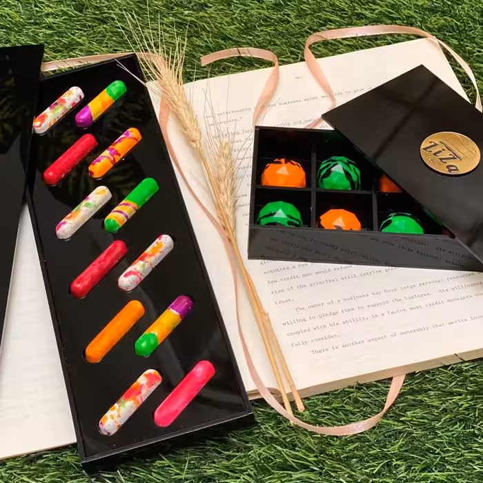 جعبه پلکسی شکلات دست‌ساز پک روز مادر و روز زن