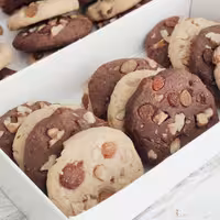 کوکی گردویی رژیمی لاهیجان (کاکائویی) 30 گرمی آرد جو دوسر  فقط 43 کالری