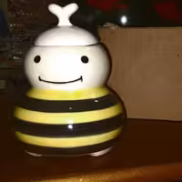 عسل خوری زنبوری