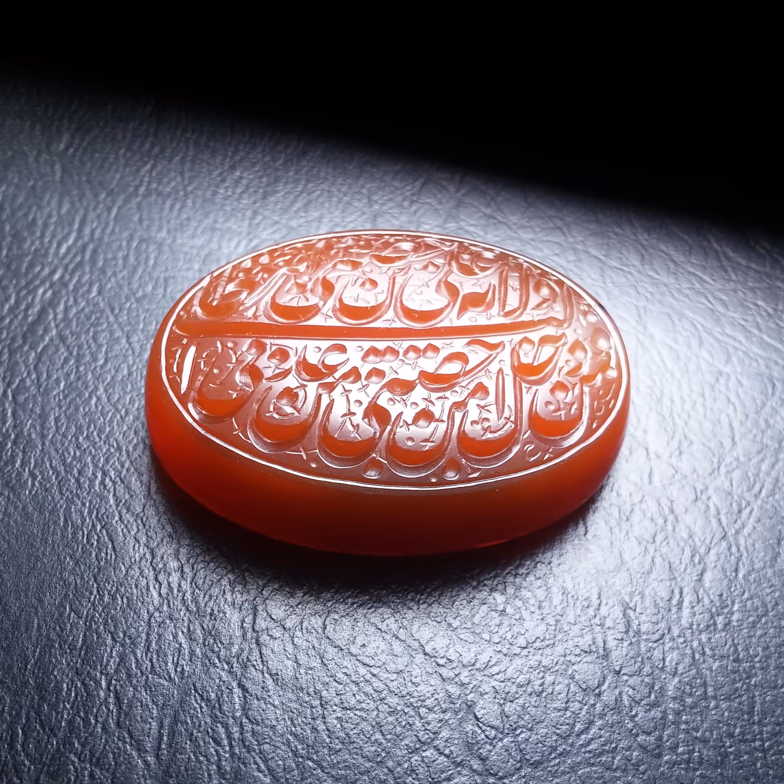 نمونه حکاکی ذکر شریف ولایت بخط نستعلیق.موجود نیست اما این خط قابل اجرای مجدد میباشد.صفر تا صد کار تمام دست میباشد.