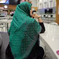 روسری نخ ابریشم ژاکارد وارداتی دورو لمه دار رنگ سبز قواره 140 ارسال رایگان طرح لویی
