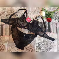 ست شورت و سوتین توری نانسی فنردار  با سایزبندی و خاص و لاکچری ( مشکی )