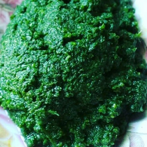 دلال ماست تازه شمال از نوع کم سیر ترکیب شده از سبزیهای معطر شمال