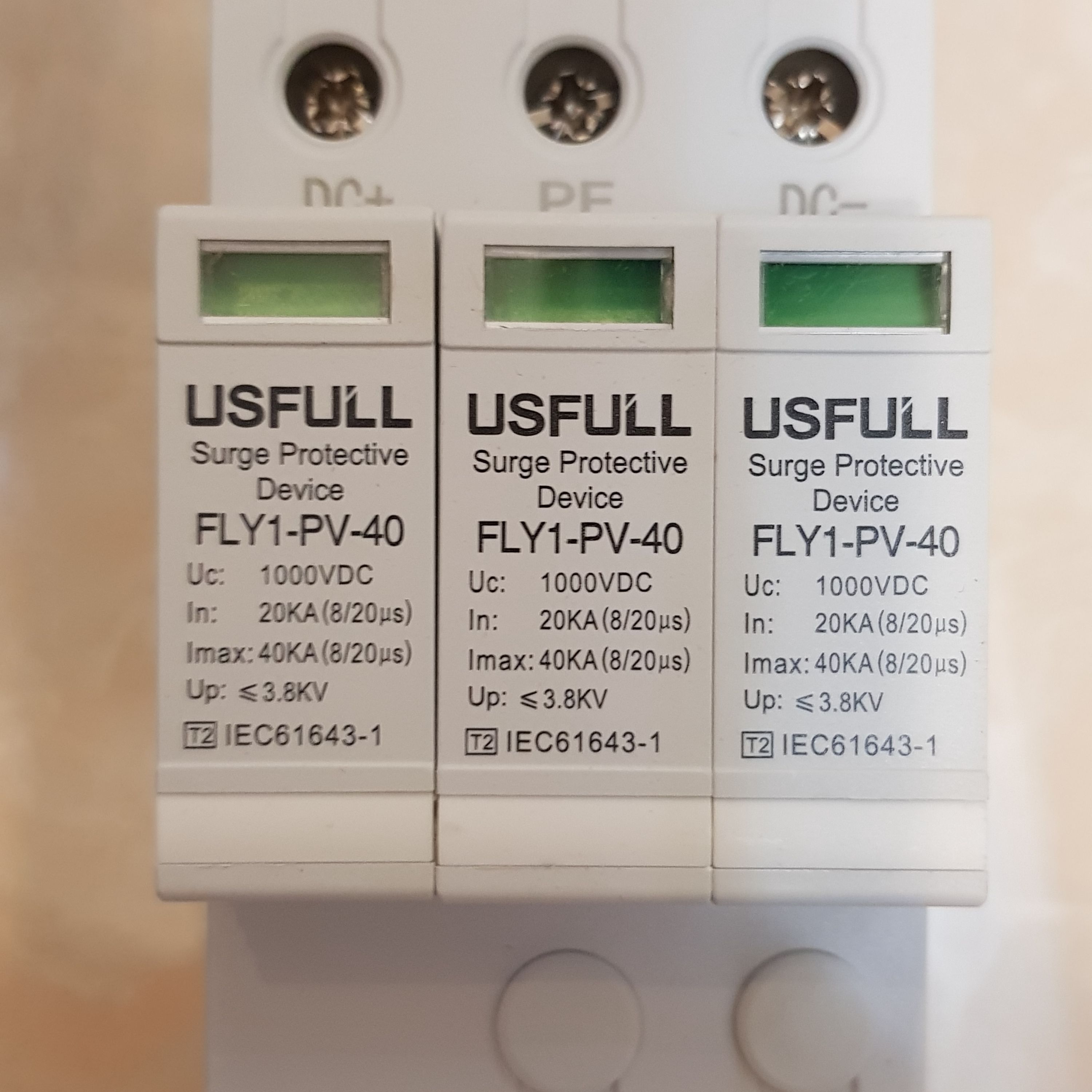 سرج ارستر DC 1000v 3pole