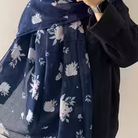 شال  trf  قواره بزرگ نخی لطیف منگوله دار