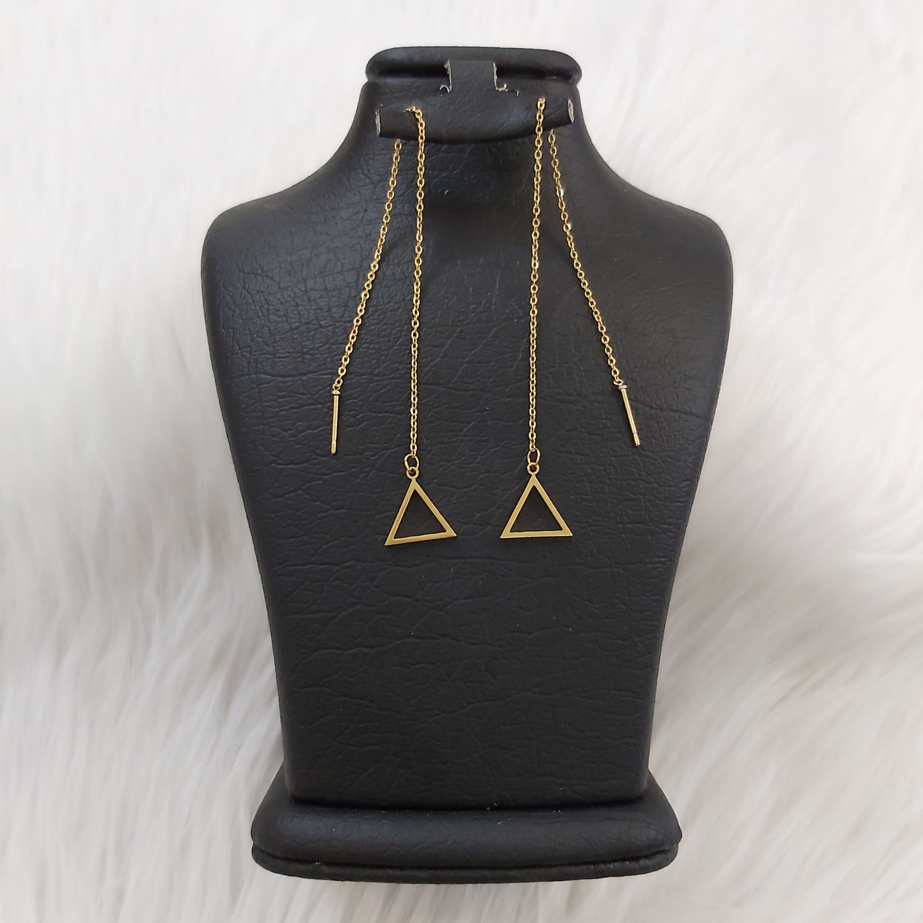 گوشواره استیل مدل بخیه طرح مثلث کد shape115