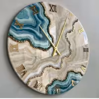 ساعت شیک رزینی طرح روسی رنگ بندی متفاوت دارای چند سایز 