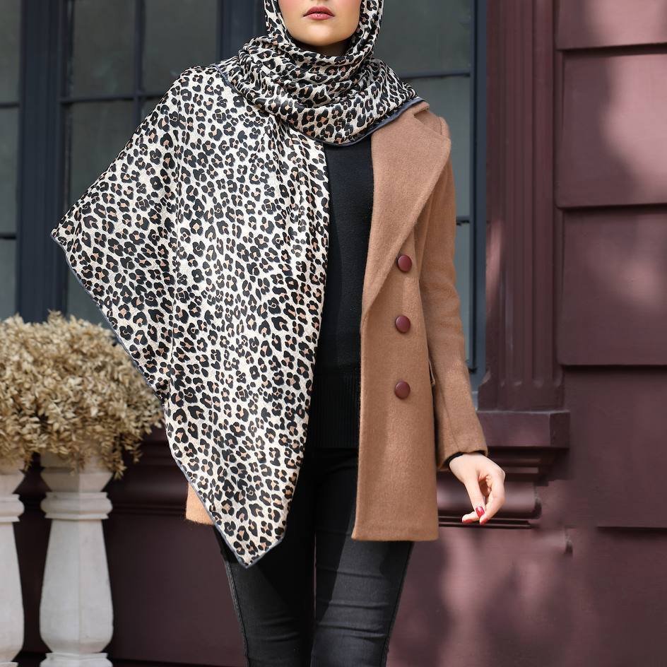 روسری نخی طرح پلنگی