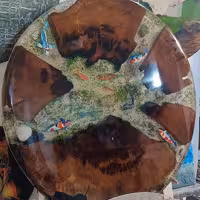 ساعت چوب ورزین قطر 60سانت ضخامت3 سانت با استفاده از چوب گردو. پس کرایه و ارسال با بابری