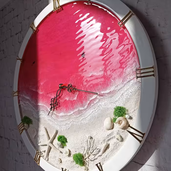 ساعت دیواری رزینی با رنگ صورتی 