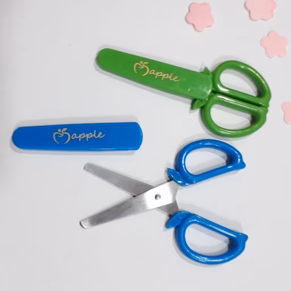 قیچی فلزی غلافدار کودک