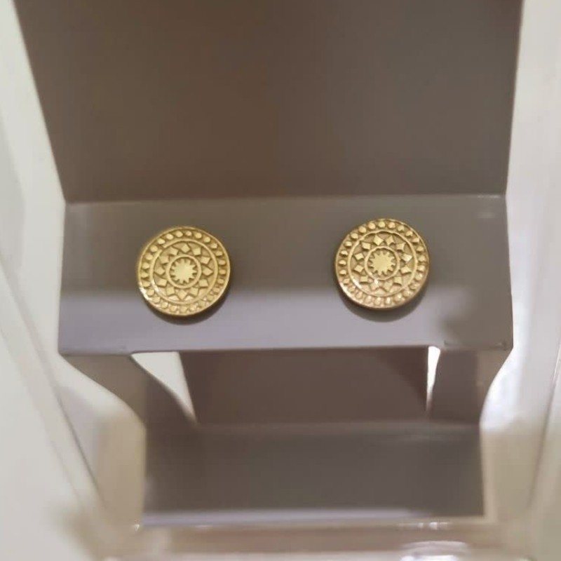 گوشواره نقره عیار 925 با آبکاری طلا نقره اصل وارداتی بارکد اسکن دار شماره دار عیارش روی میخ گوشواره حک شده مناسب هدیه