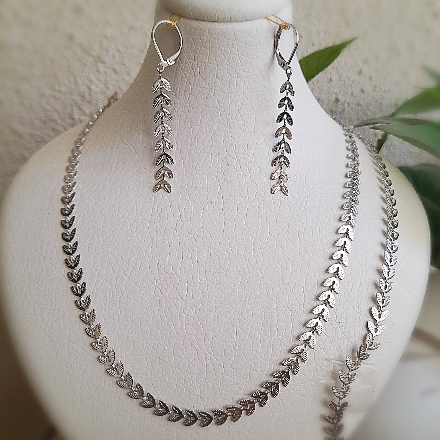 سرویس استیل طرح گندمی نقره ای