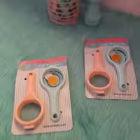 توری چای و زرده گیر تخم مرغ