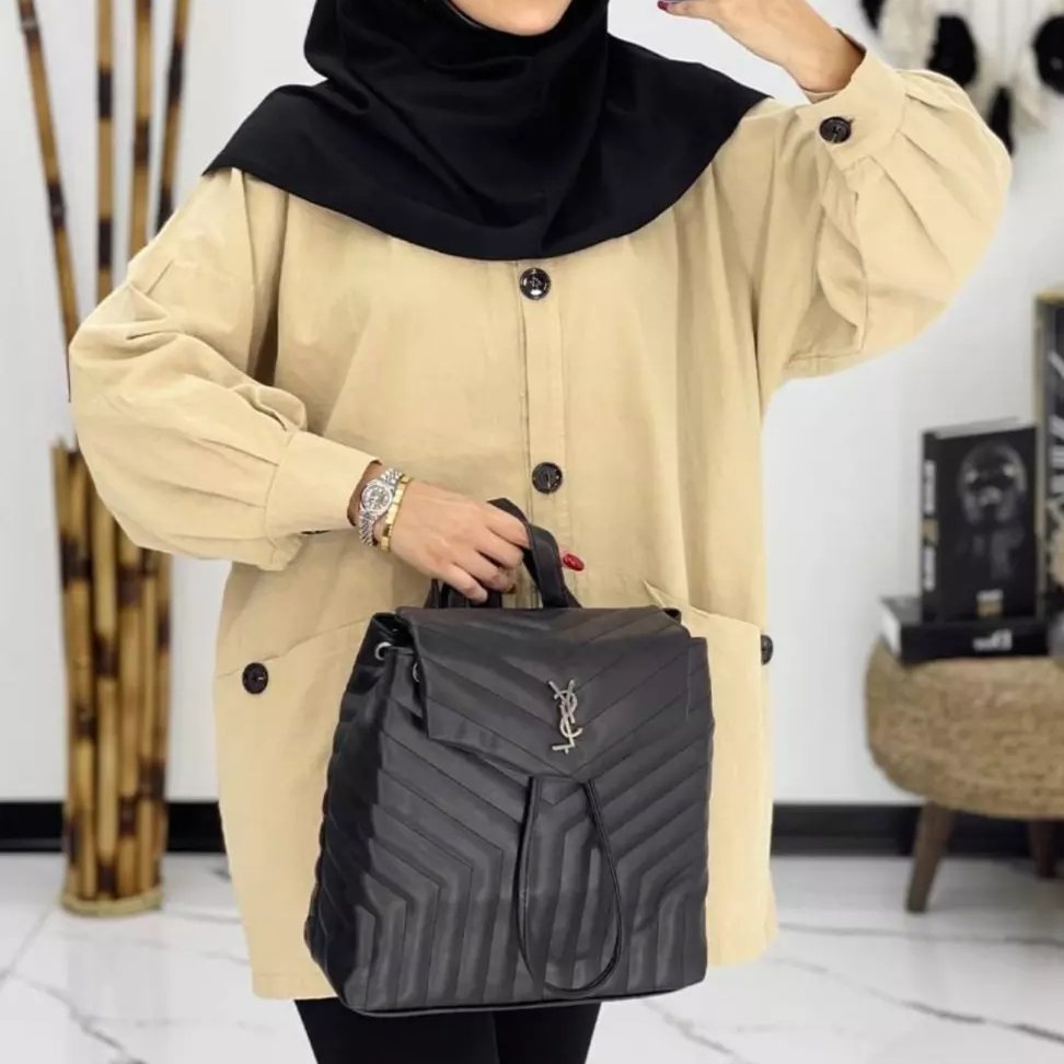 مانتو دانشجویی