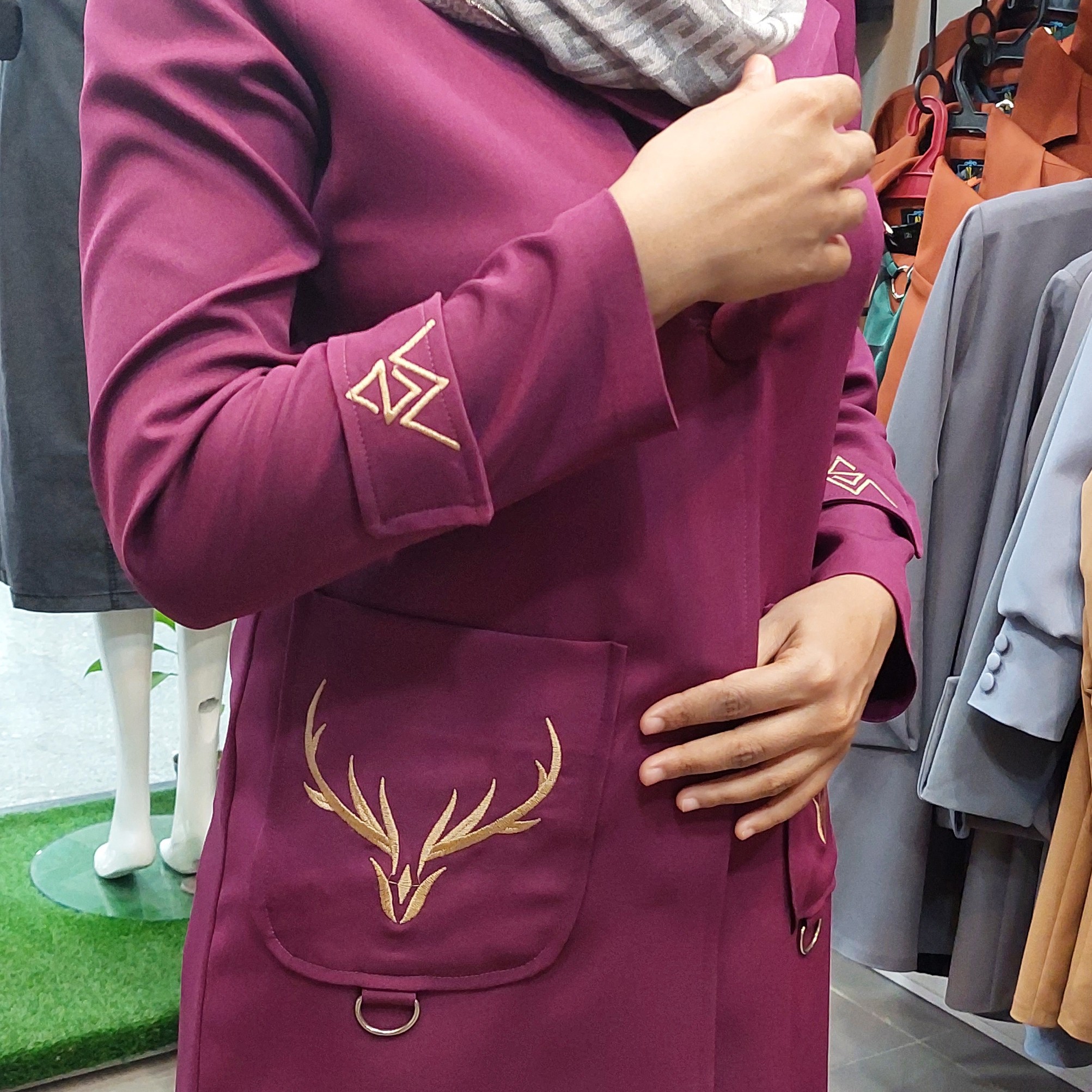 مانتو گلدوزی