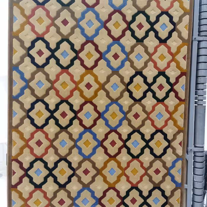 فرش پاتریس  فرش گلیم مدرن 400شانه طرح دناشکلاتی سایز 6متری