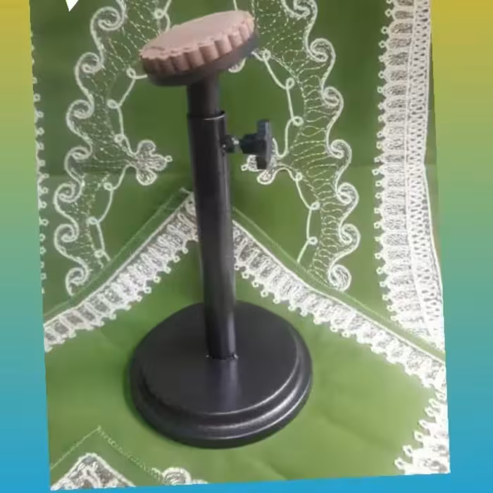 پایه مهر فلزی+یک عدد مهر زاپاس همین پایه مهر