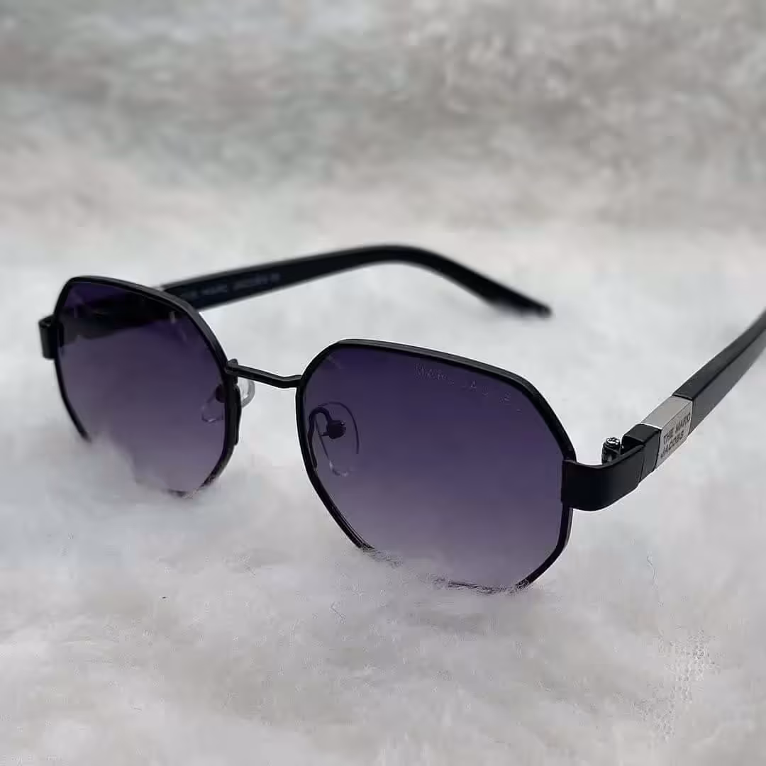 عینک افتابی زنانه ومردانه مارک جاکوبس(شیشه مشکی)