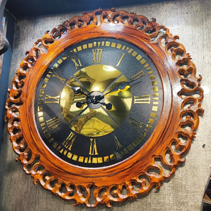 ساعت دیواری