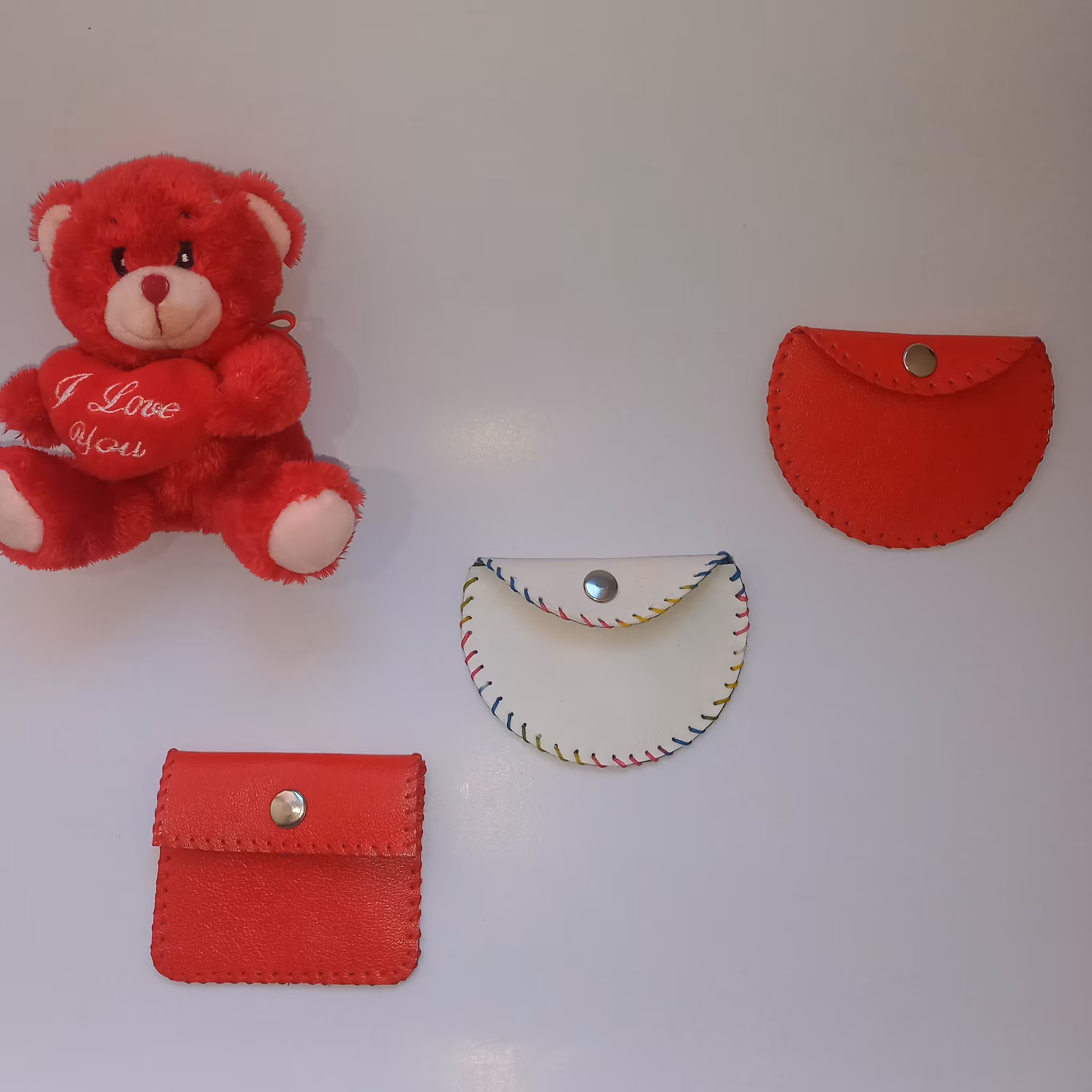 کیف  چرم مصنوعی کوچیک برای مهر و گیره روسری و فلش و غیره