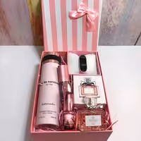 باکس هدیه زنانه صورتی جذاب