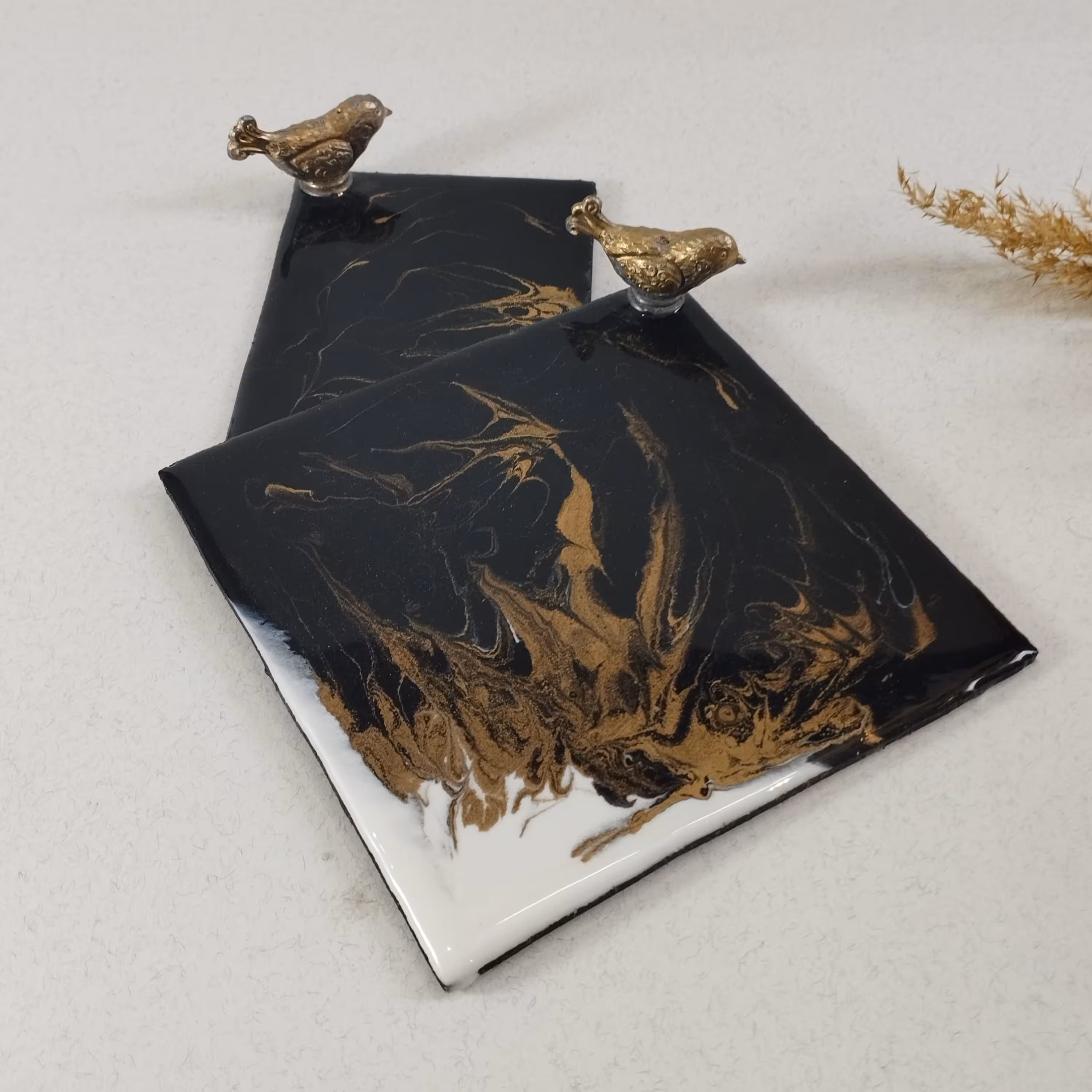 تخته سرو رزینی طرح گنجشک پایه چوب 