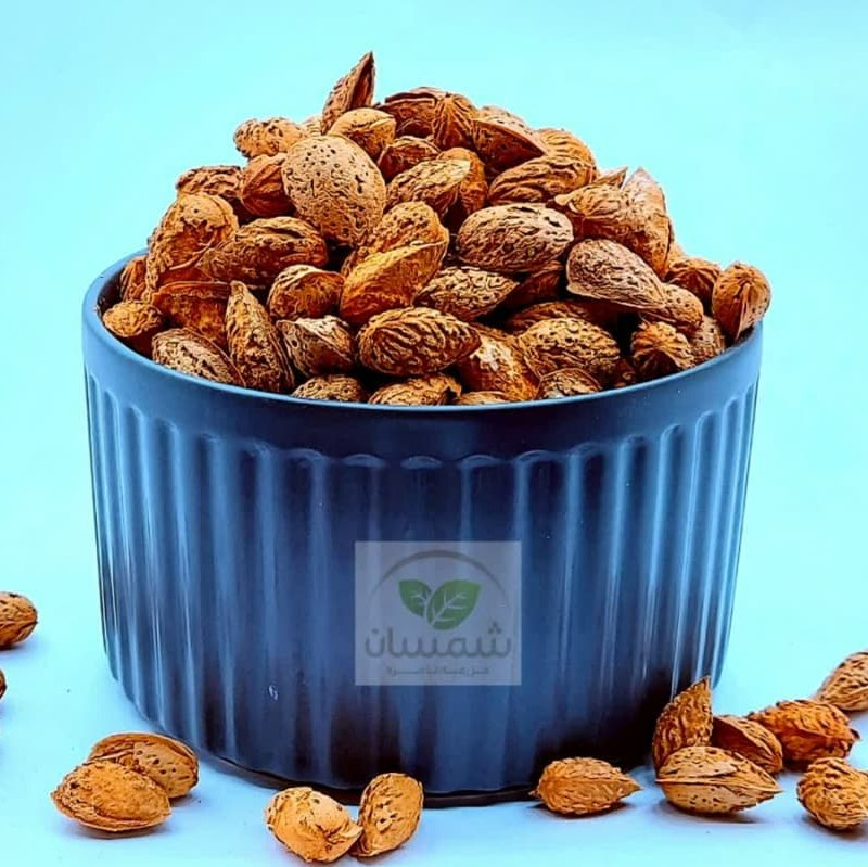 بادام پوست کاغذی ایرانی